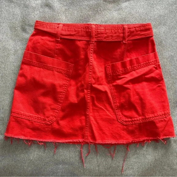 BDG Urban Outfitters Twill Frayed Mini Skirt red size M - Picture 8 of 10